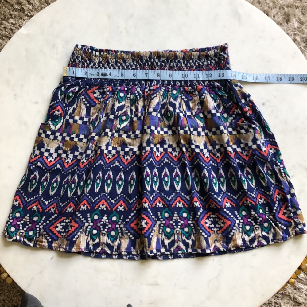 Mossimo. Nice skirt size L - Picture 4 of 5